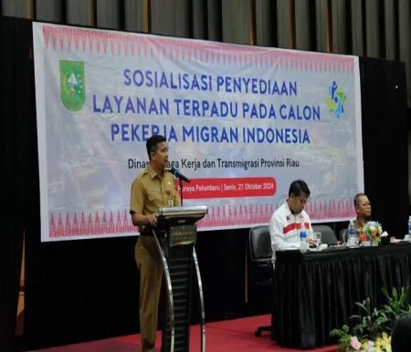 Kepala Dinas Tenaga Kerja dan Transmigrasi Provinsi Riau, Boby Rachmat (foto/Yuni)